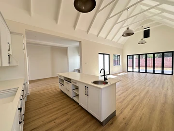 3 Bedroom Garden Flat