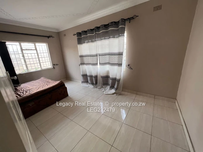 Southlea Park – 3 Bedroom Front Wing To Rent