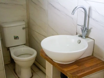 3 Bedroom Flat & Apartment