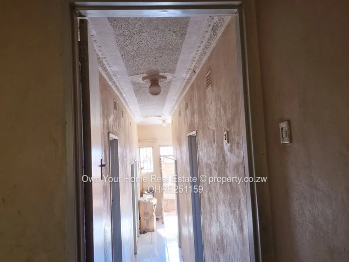 Glen Norah House for sale