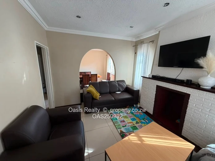 Conveniently Located Warren Park 1 House for Sale| Deeds Available