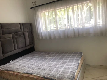 6 Bedroom House