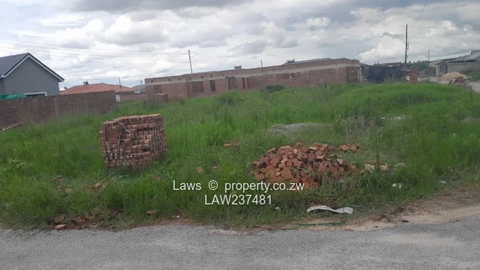 Stand For Sale in Ruwa