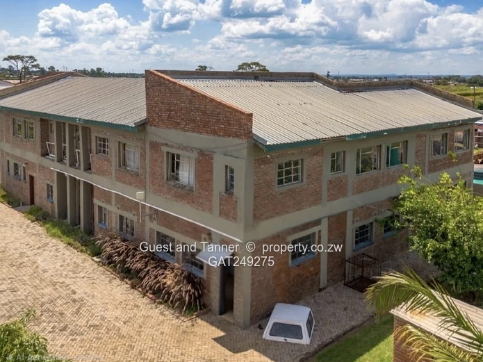 Prime Double-Storey Commercial/ Industrial Complex in Norton Nharira Industrial Area.