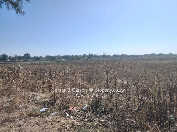 2000 m² Commercial/Industrial Land — Chitungwiza Main Road