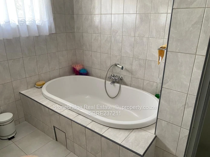 4 Bedroom Mahatshula North house for sale