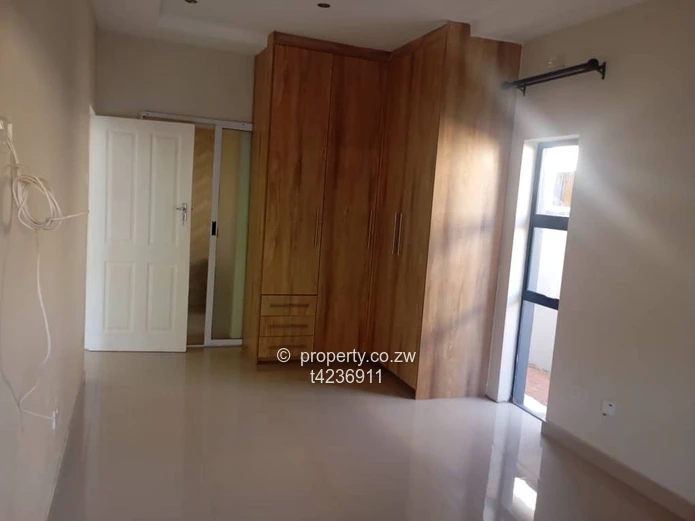 Strathaven Townhouse to rent 