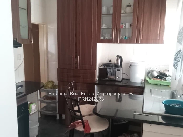 House for sale in Waterfalls