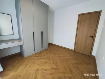 4 Bedroom Flat & Apartment