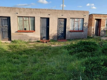 2 Bedroom House