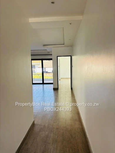 Cluster Unit for rent in Waterfalls available 1 August