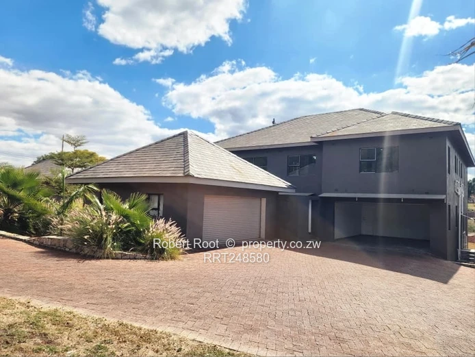 Luxury Home To Rent – Helensvale