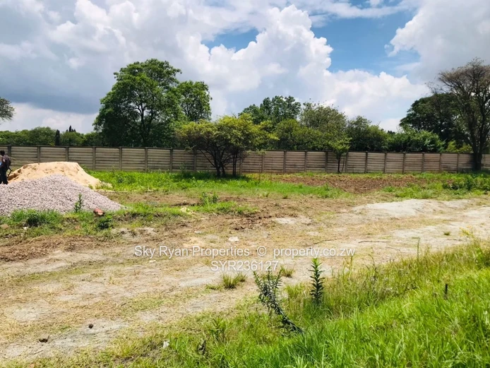 Mabelreign Cluster Stands For Sale