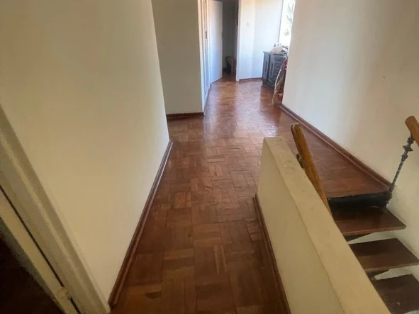 6 Bedroom House