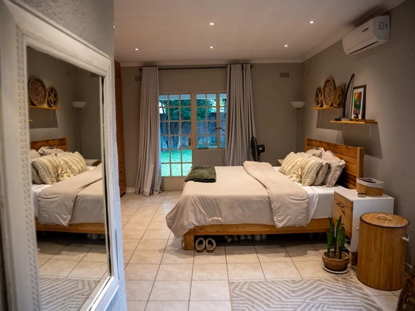 3 Bedroom Flat & Apartment