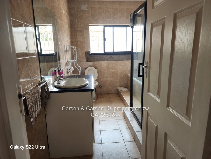 Belvedere  - 5 Bed, Spacious Lawn & Borehole