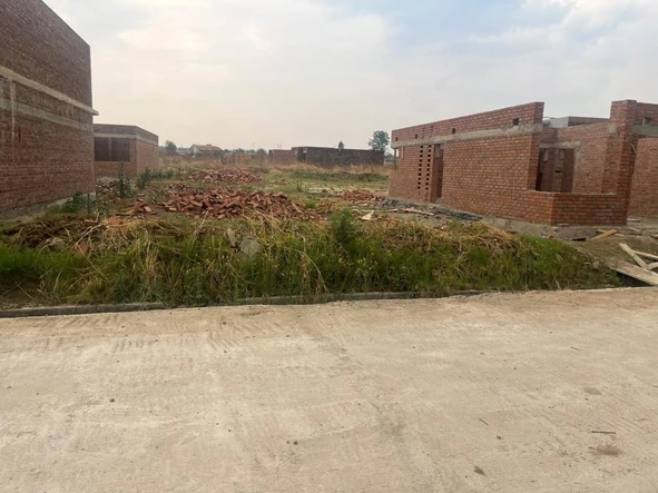 Stands & Residential Land