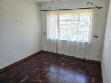 3 Bedroom Garden Flat