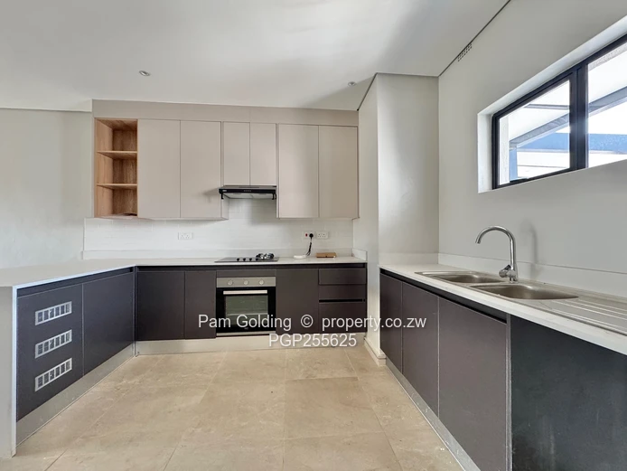 Modern 3 Bedroom Apartment - Highlands 