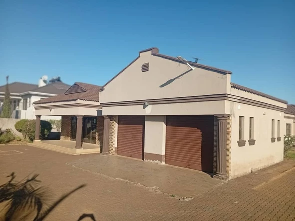 8 Bedroom House