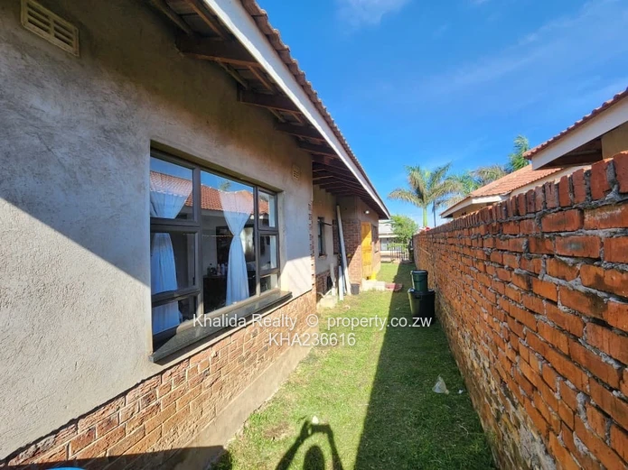 Madokero Estate House For Sale (Sole Mandate)