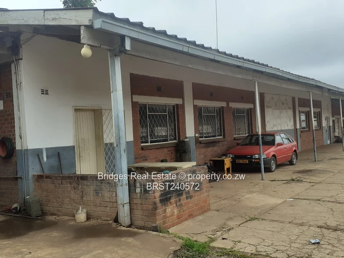 An industrial jewel for the enterprising businessperson !