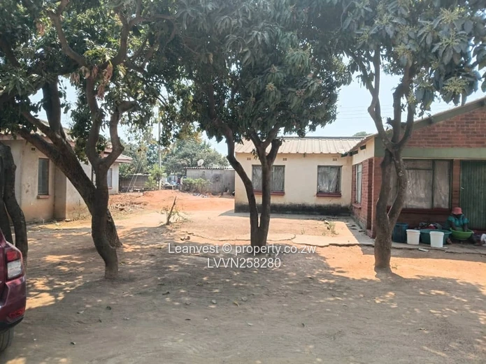 Chitungwiza Unit M House For Sale 
