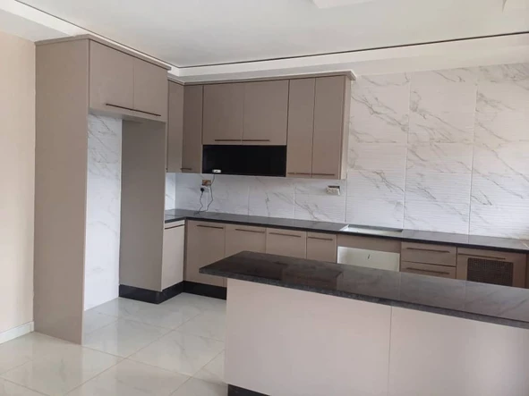 3 Bedroom Garden Flat