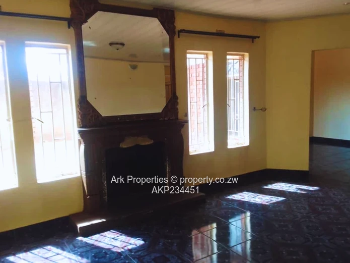 Dawnview Close to Bulawayo Road Neat and Solid Home For Sale