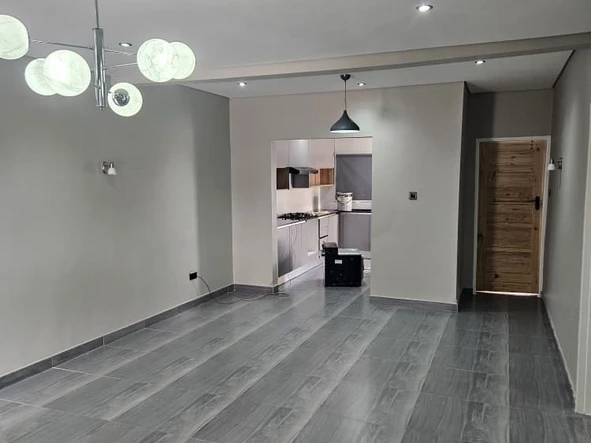 3 Bedroom Flat & Apartment