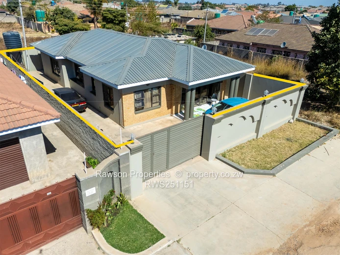 Gated 5-Bed Home with Modern Kitchen in Damofalls