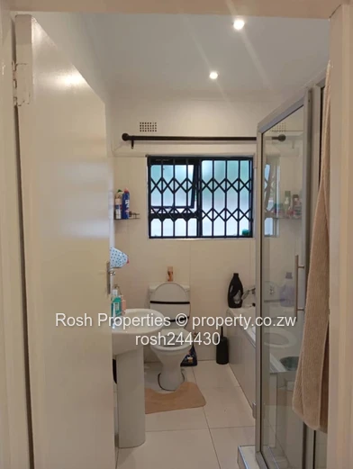 Charming 2-Bed Garden Flat—Avondale West