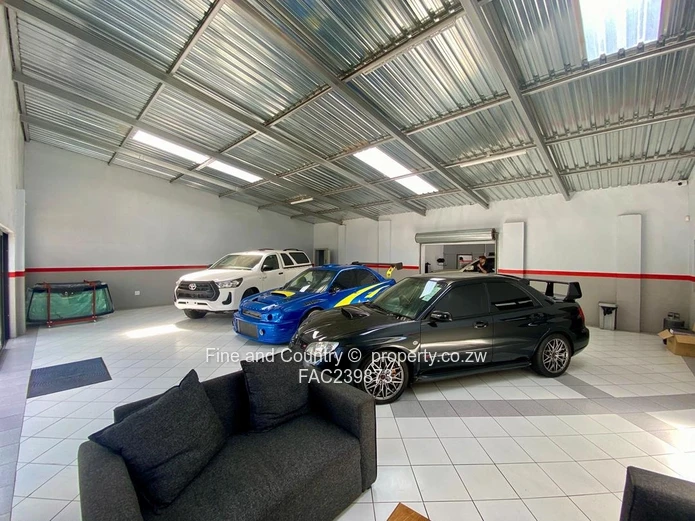 Premium Showroom & Service Centre - Turnkey