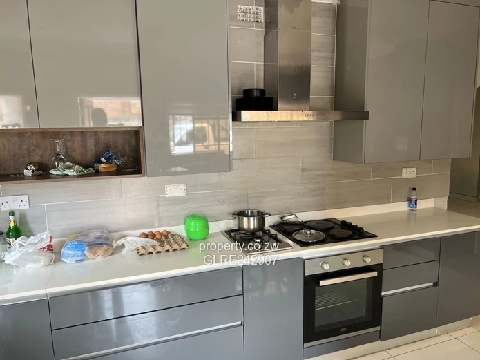 Spacious 4-Bed Home in Waterfalls - Modern Kitchen & Borehole