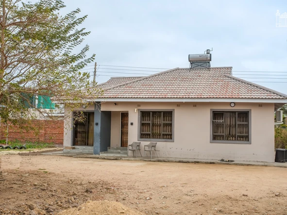 5 Bedroom House
