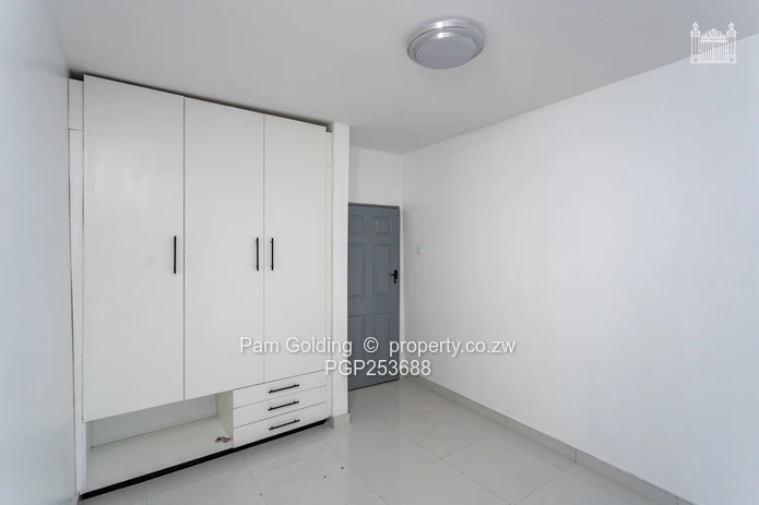 Spacious 4 Bed Villas In Hatfield