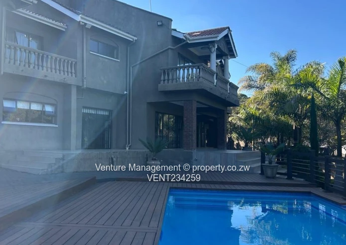 Luxury executive residence in the sought-after Follyjourn area!