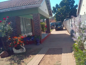 5 Bedroom House