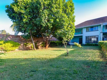 3 Bedroom Flat & Apartment