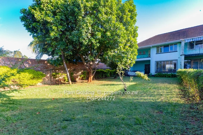 3 Bedroom Duplex Flat for Sale in Eastlea