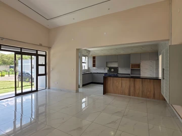 3 Bedroom Flat & Apartment