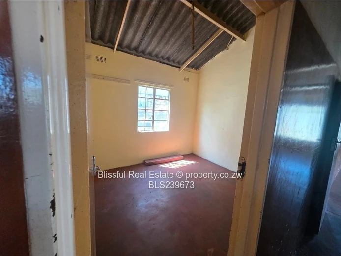 Chitungwiza Unit M house for sale 