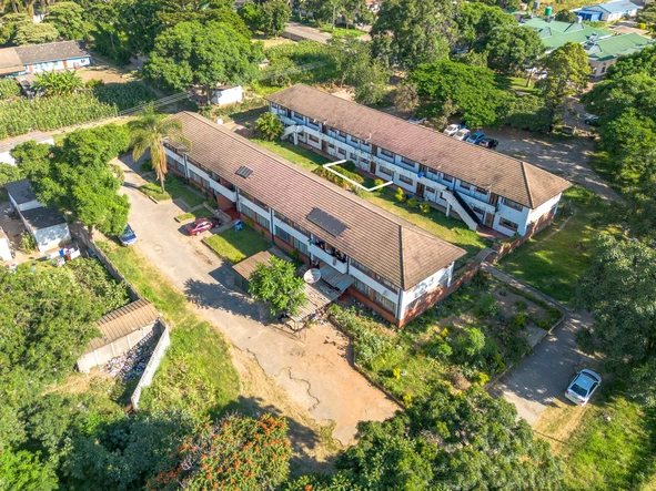 2 Bedroom Flat & Apartment