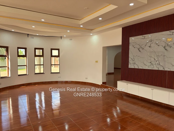 Palatial double story for sale in Gletwin