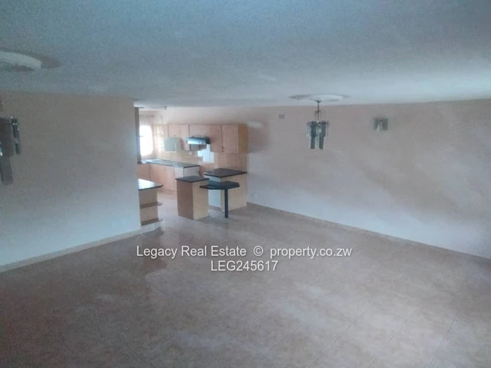 Comfortable Cluster Home To Let In Bluff Hill