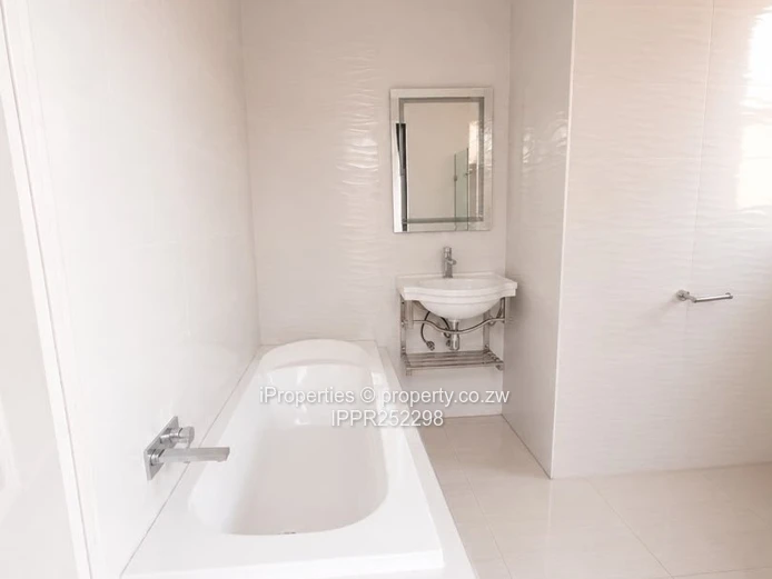 To Let | Glen Lorne | $2000 Per Month