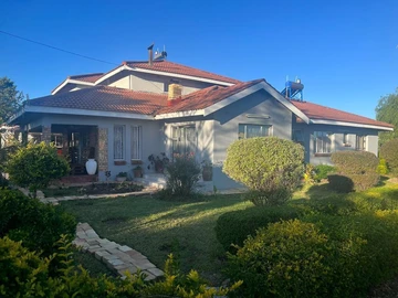 Spacious 4-Bedroom Fully Furnished Home in Matsheumhlope, Bulawayo