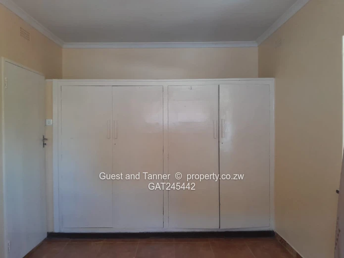 Modern 3-Bedroom Home to Rent in Haig Park, Mabelreign