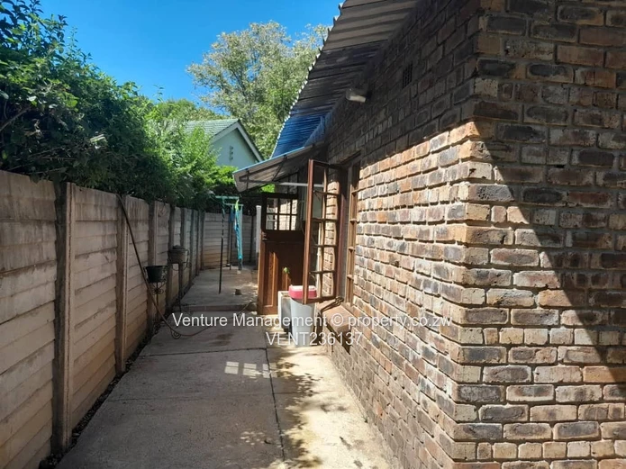 Neat 2-Bed Cottage for Rent
