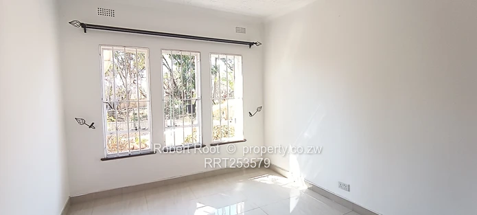 4 bed family home in Greystone Park